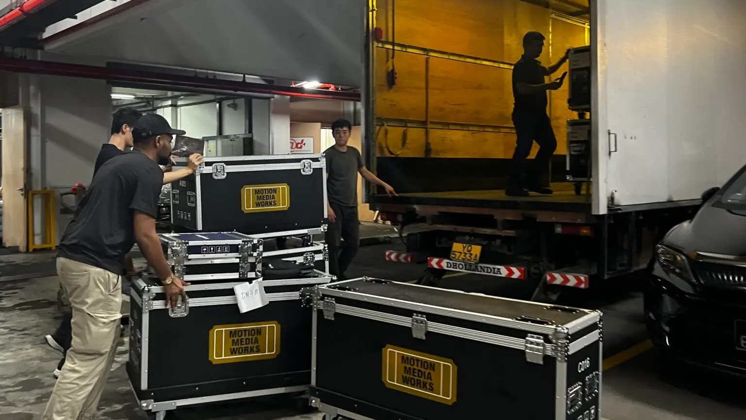 LED Wall Rental with efficient and experienced setup crew and finely tuned logistics process